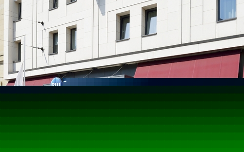 Außenansicht eines Gebäudes mit Best Western-Logo.