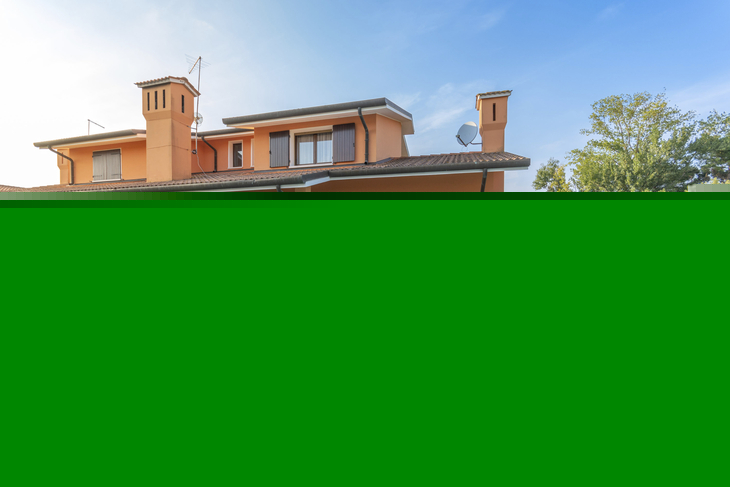 Doppelhaushälfte mit Pool und Garten in Isola Albarella.