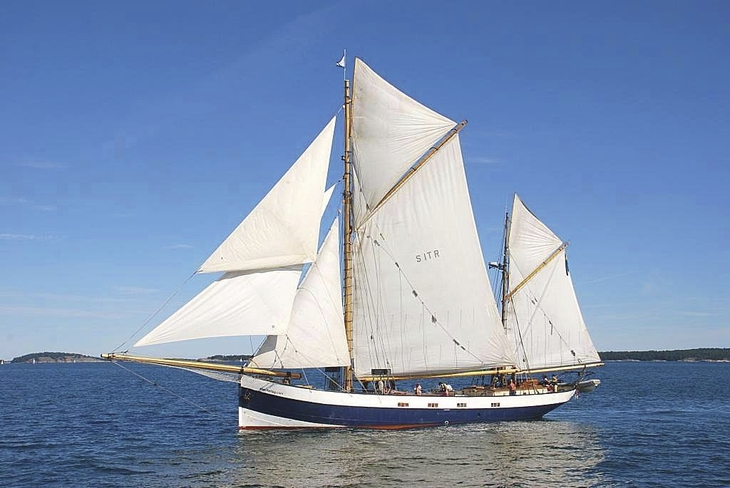 Segellogger Belle Amie auf der Elbe beim Hafengeburtstag Hamburg 2026.