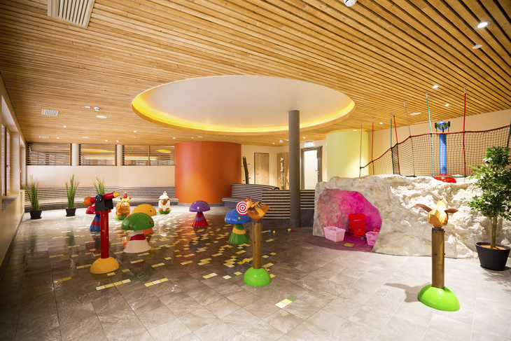 Kinder-Wasserspielbereich im JUFA Hotel Annaberg-Bergerlebnis-Resort.